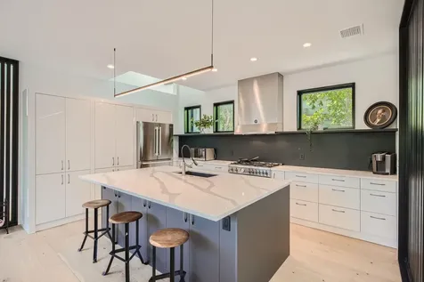 7525 Delafield Lane Austin TX 78752