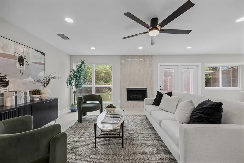 2817 Norfolk Drive Austin TX 78745