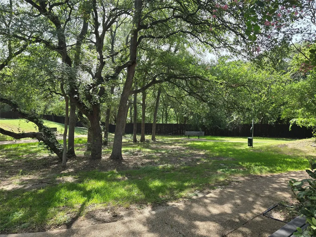 1015 Yager Lane Austin TX 78753