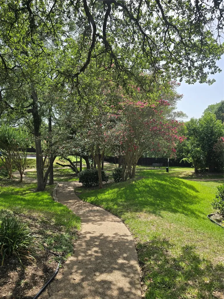 1015 Yager Lane Austin TX 78753