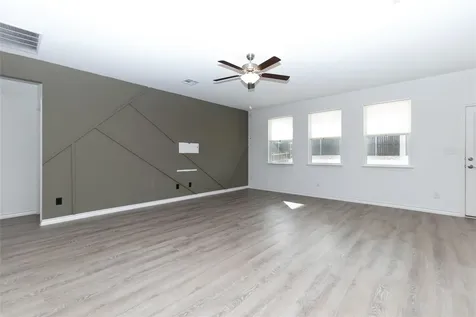109 Stinchcomb Road Hutto TX 78634