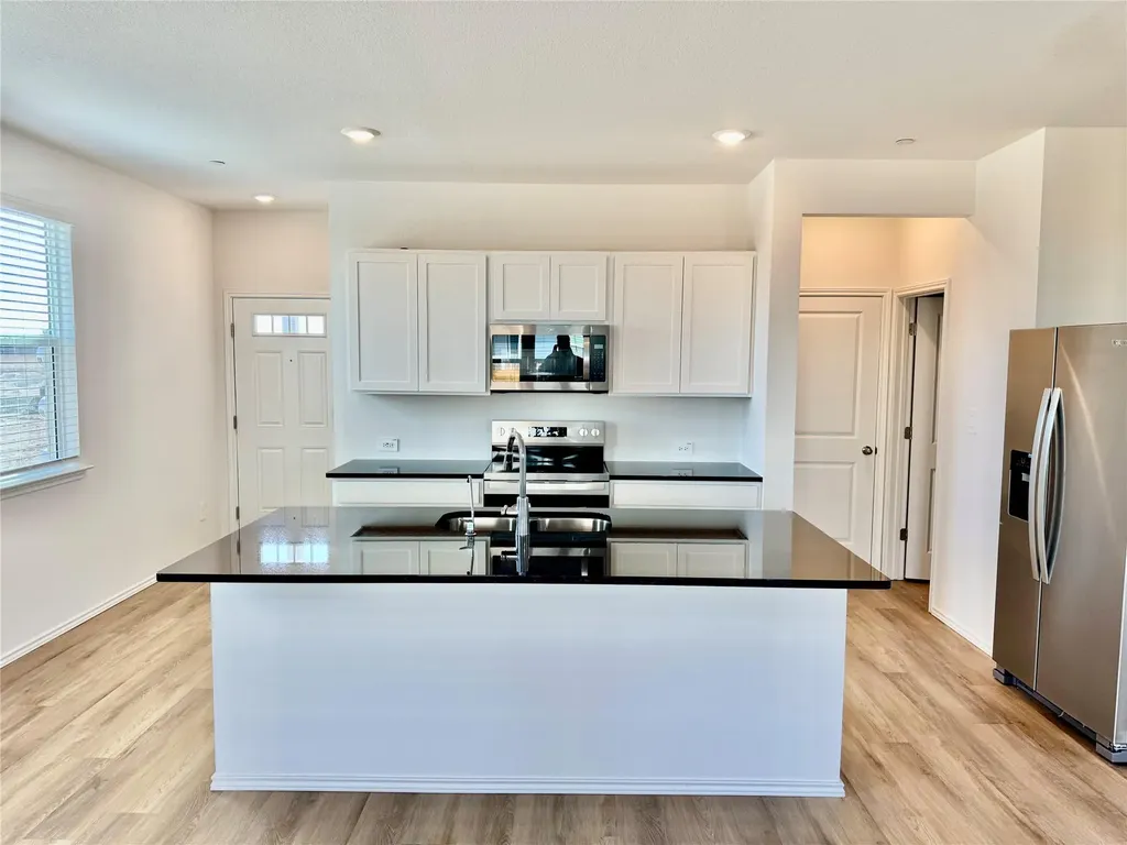 105 Calcite Road Kyle TX 78640