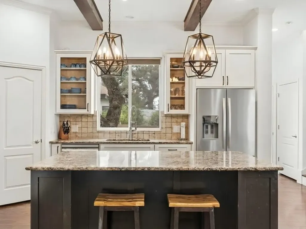 6709 Melava Court Austin TX 78749