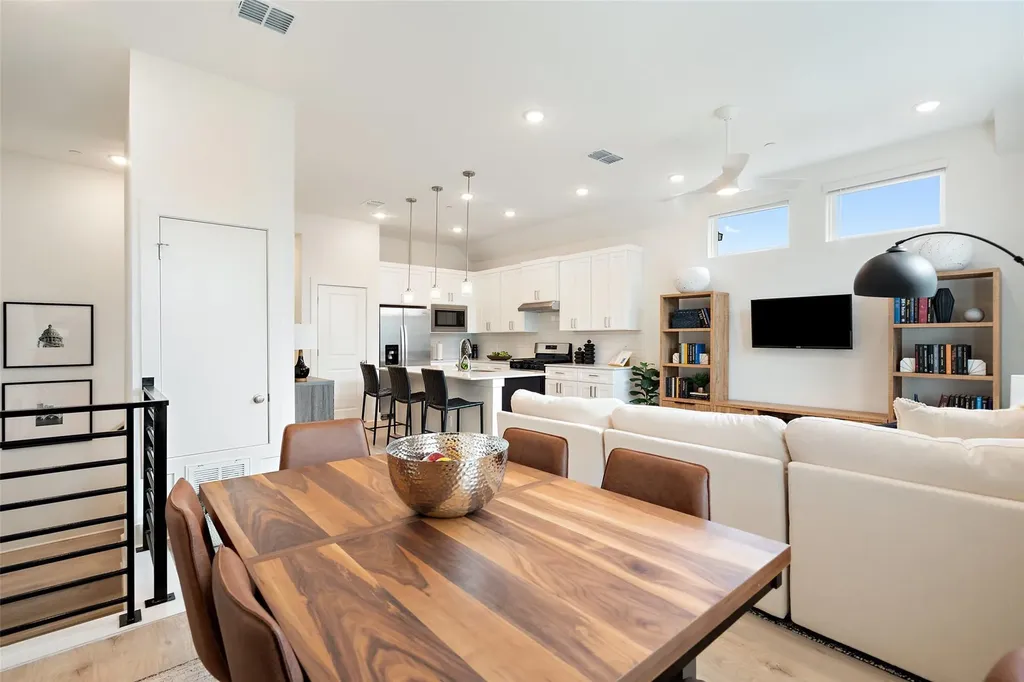 200 W 56th Street Austin TX 78751