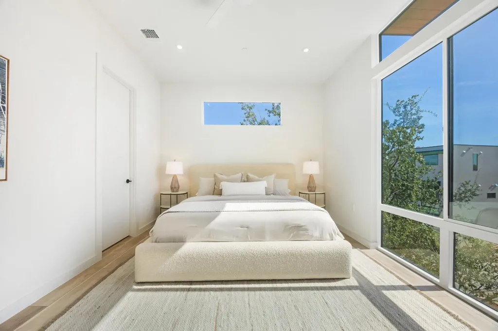 10802 Desert Trail Austin TX 78758