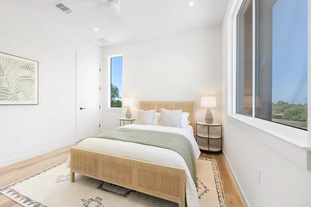 10802 Desert Trail Austin TX 78758