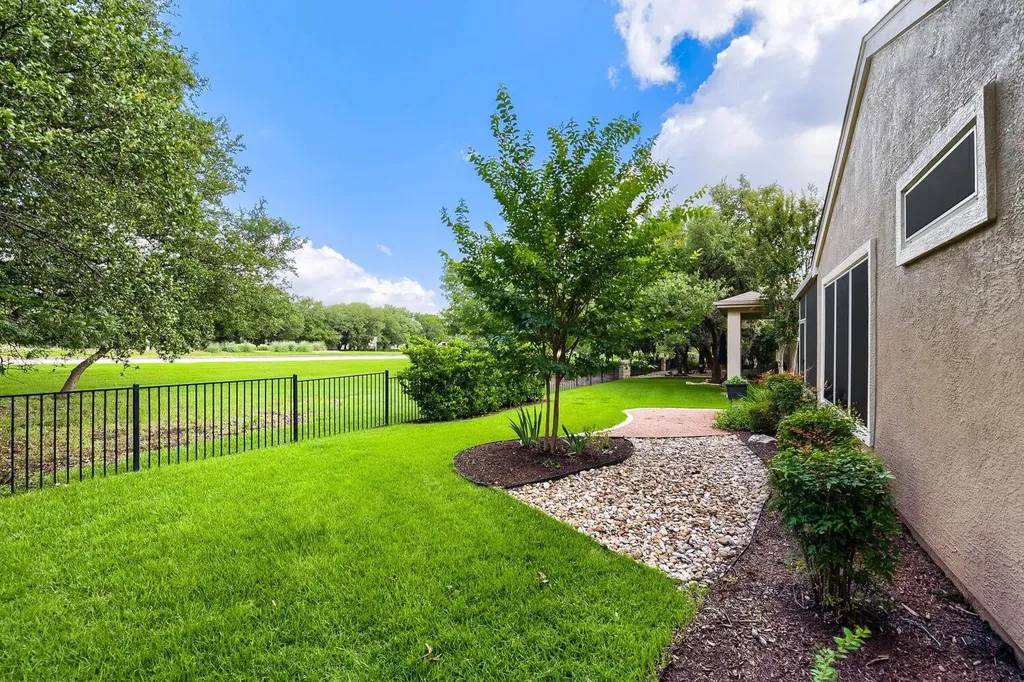 202 Farm Hill Drive Georgetown TX 78633