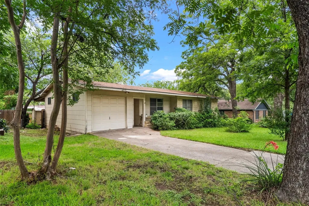 1102 Southwood Road Austin TX 78704