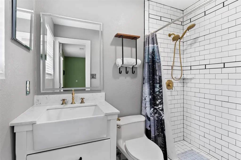 274 Old Austin Trail Elgin TX 78621