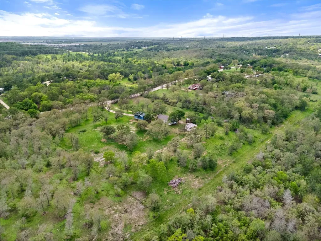 274 Old Austin Trail Elgin TX 78621