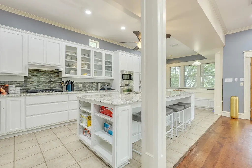 1153 San Bernard Street Austin TX 78702