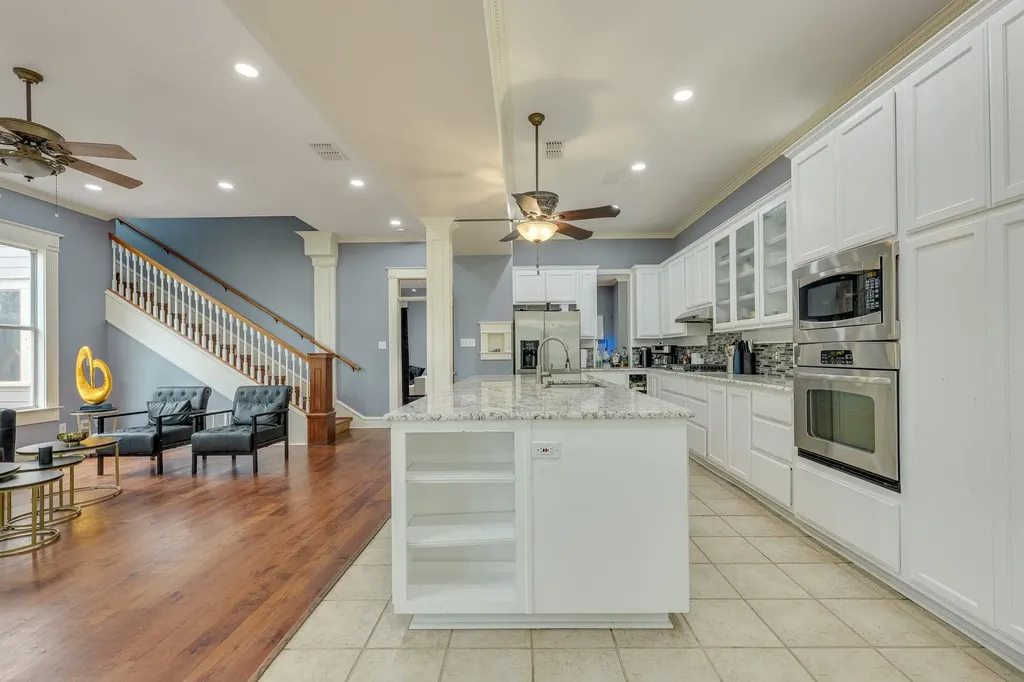 1153 San Bernard Street Austin TX 78702