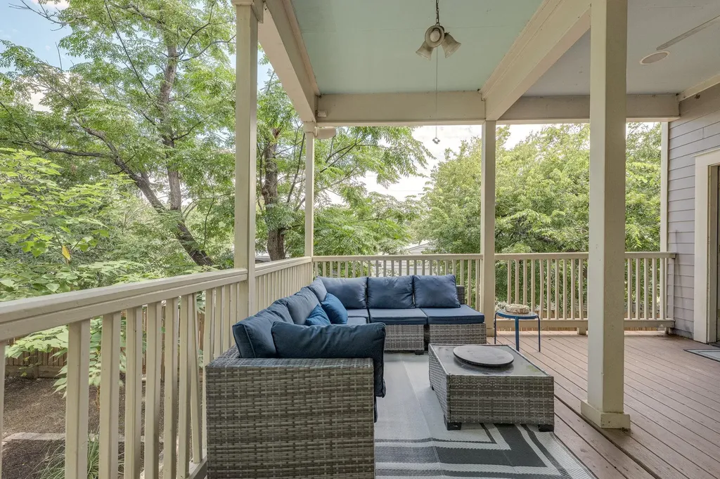 1153 San Bernard Street Austin TX 78702