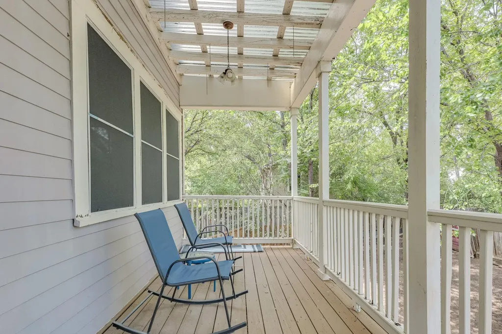 1153 San Bernard Street Austin TX 78702