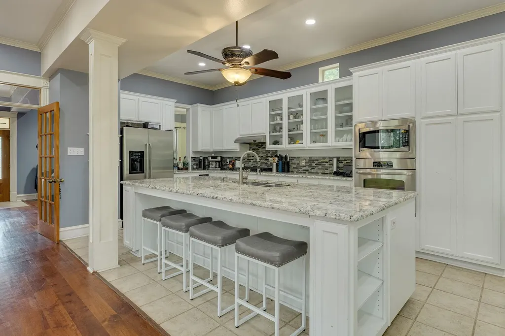 1153 San Bernard Street Austin TX 78702