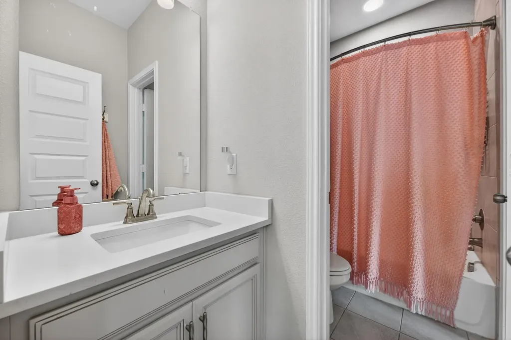 402 San Donato Drive Austin TX 78738