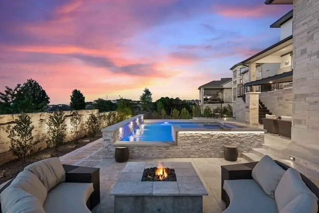 402 San Donato Drive Austin TX 78738