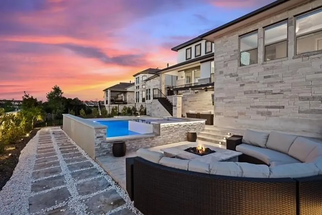 402 San Donato Drive Austin TX 78738
