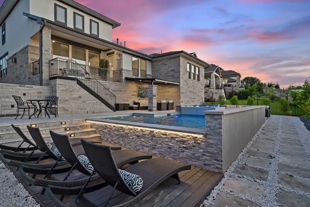 402 San Donato Drive Austin TX 78738
