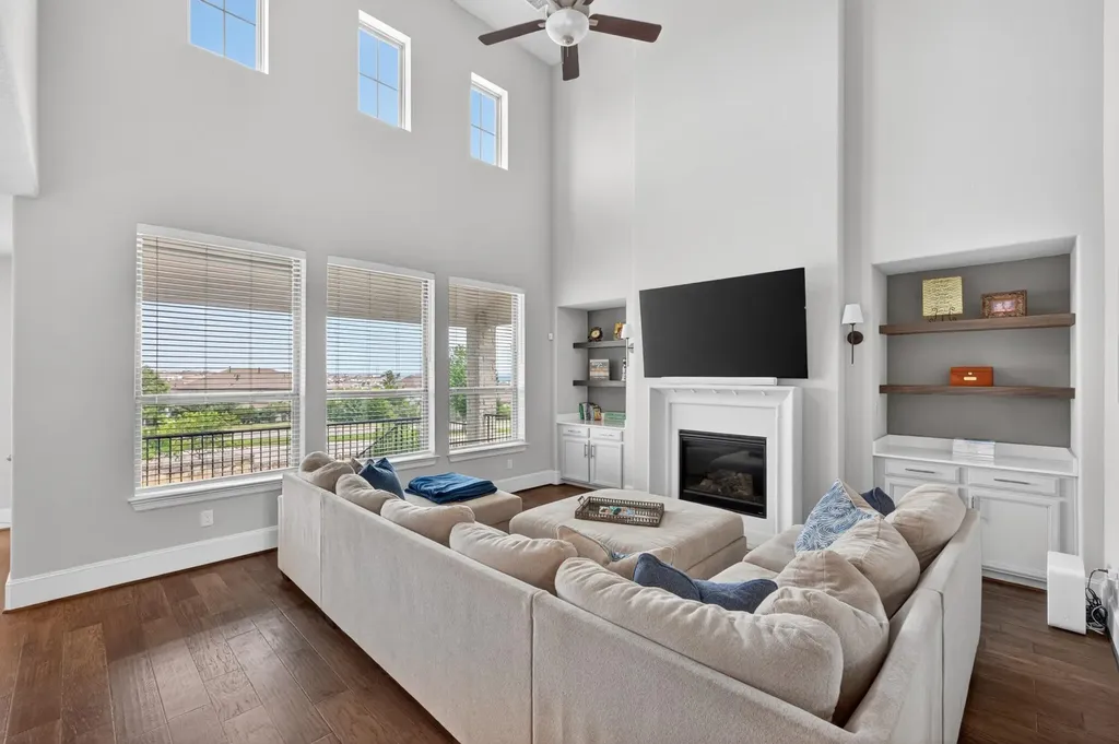 402 San Donato Drive Austin TX 78738