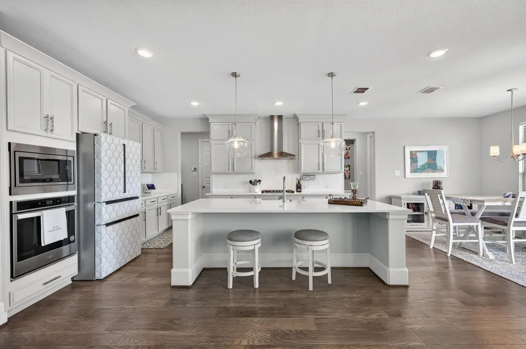 402 San Donato Drive Austin TX 78738
