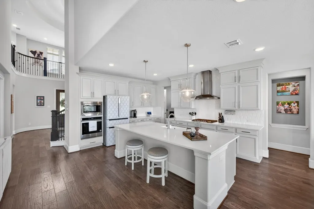 402 San Donato Drive Austin TX 78738