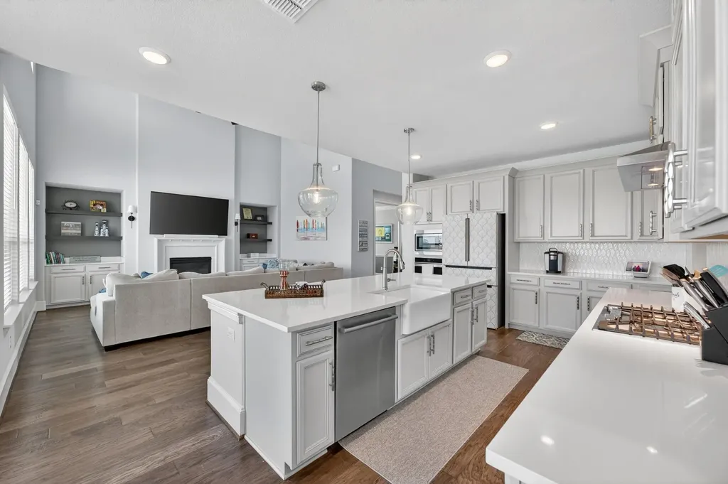 402 San Donato Drive Austin TX 78738