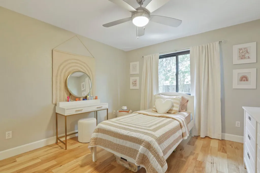 4103 Oak Creek Drive Austin TX 78727