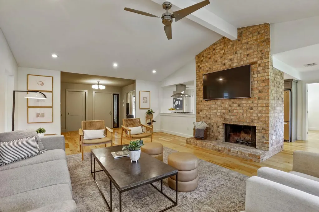 4103 Oak Creek Drive Austin TX 78727