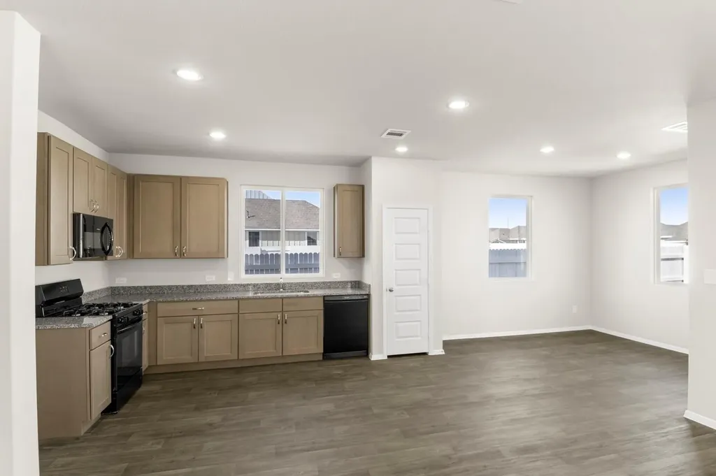 165 Daylily Drive Elgin TX 78621