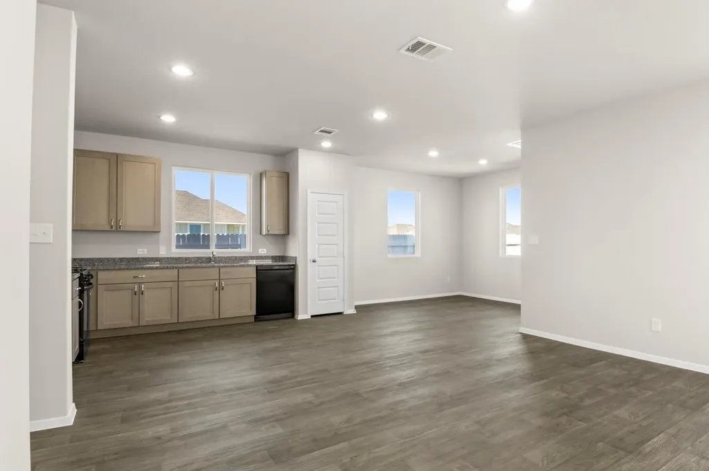 165 Daylily Drive Elgin TX 78621