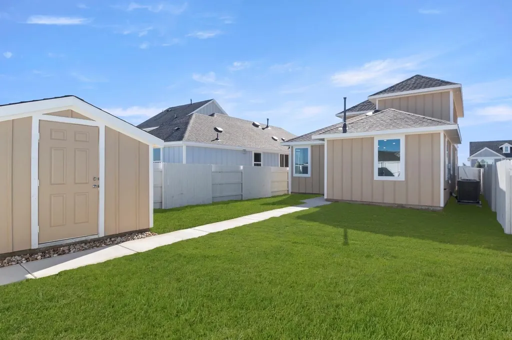 165 Daylily Drive Elgin TX 78621