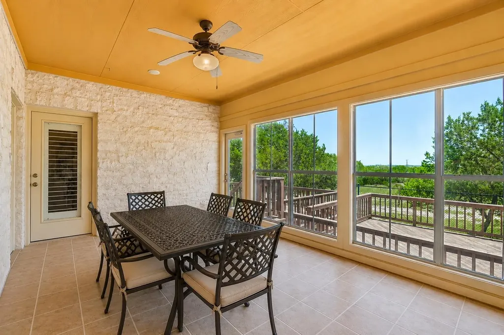 11705 Jess Drive Austin TX 78737