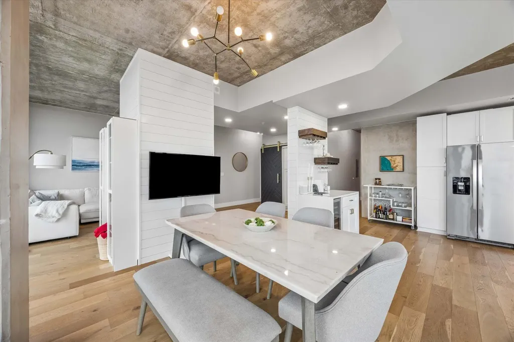 360 Nueces Street Austin TX 78701