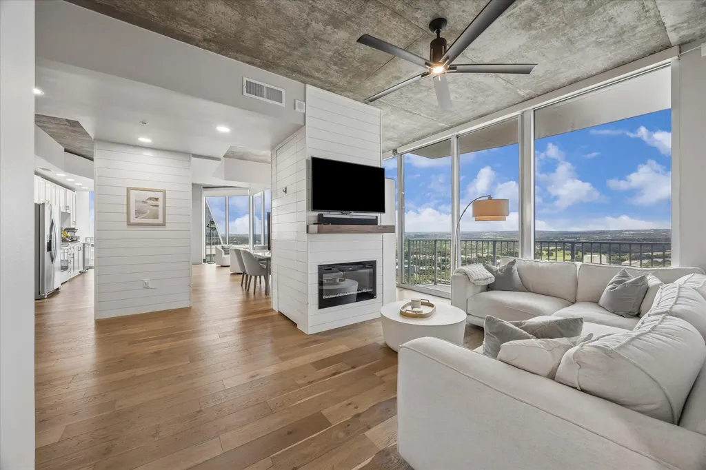 360 Nueces Street Austin TX 78701