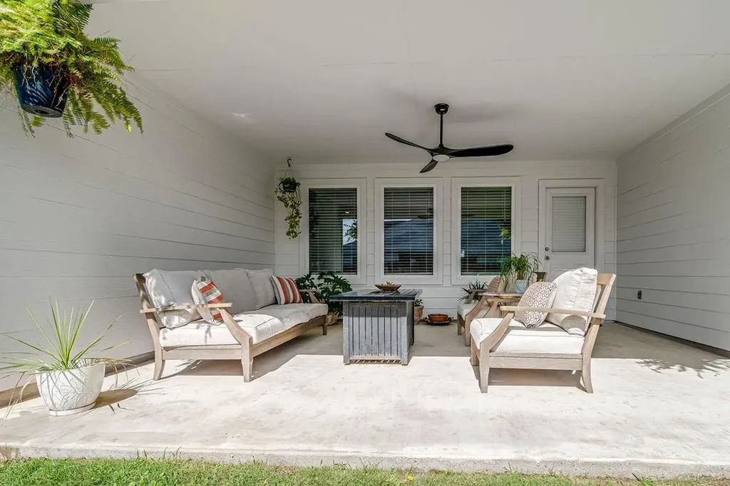 717 Tranquility Lane Fredericksburg TX 78624
