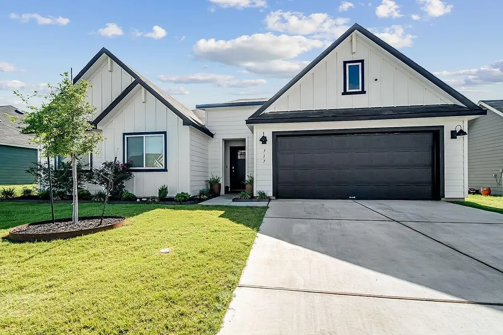 717 Tranquility Lane Fredericksburg TX 78624