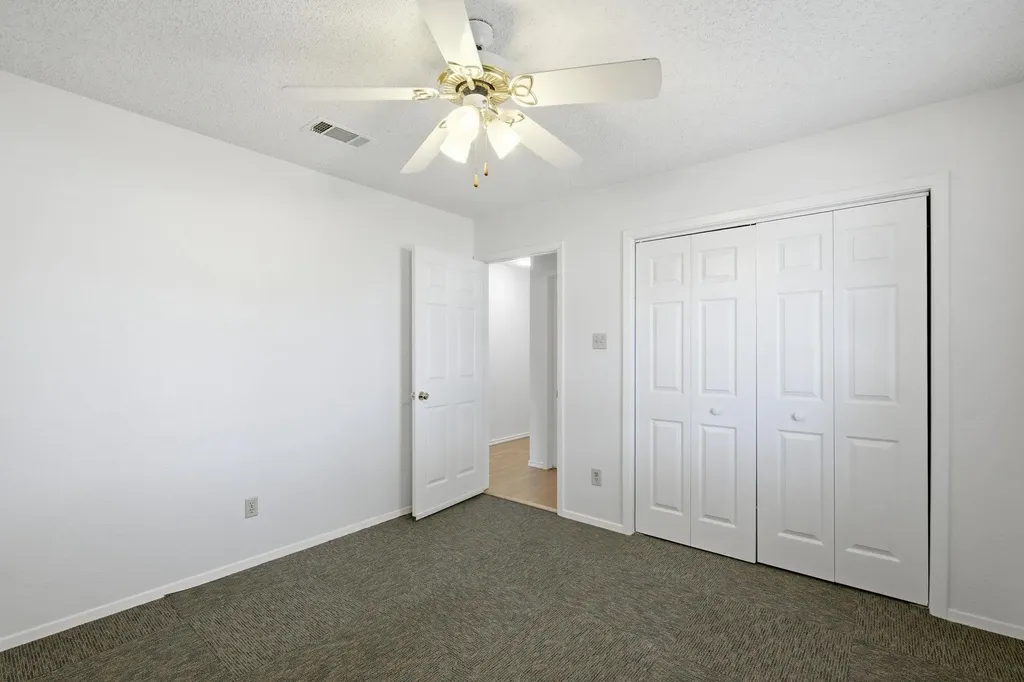 403 W Anderson Avenue Round Rock TX 78664