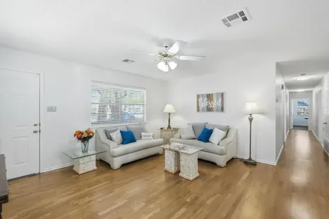 403 W Anderson Avenue Round Rock TX 78664