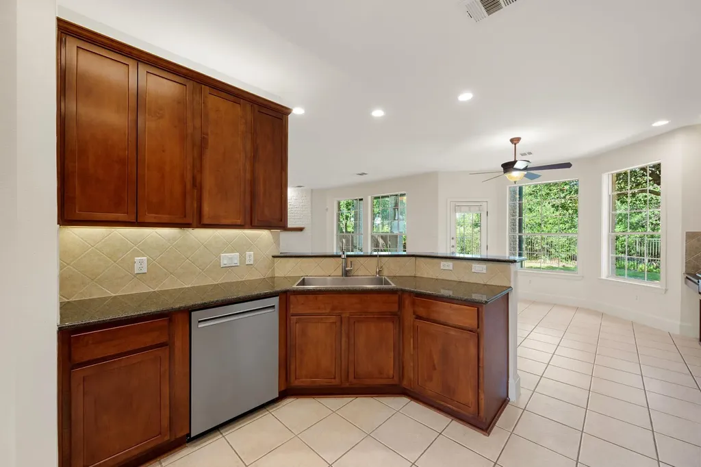 11000 Quarry Oaks Trail Austin TX 78717