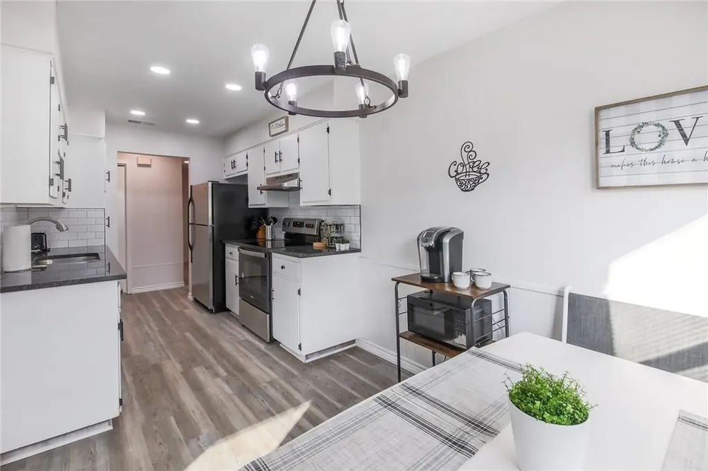 407 Buckboard Boulevard Round Rock TX 78681