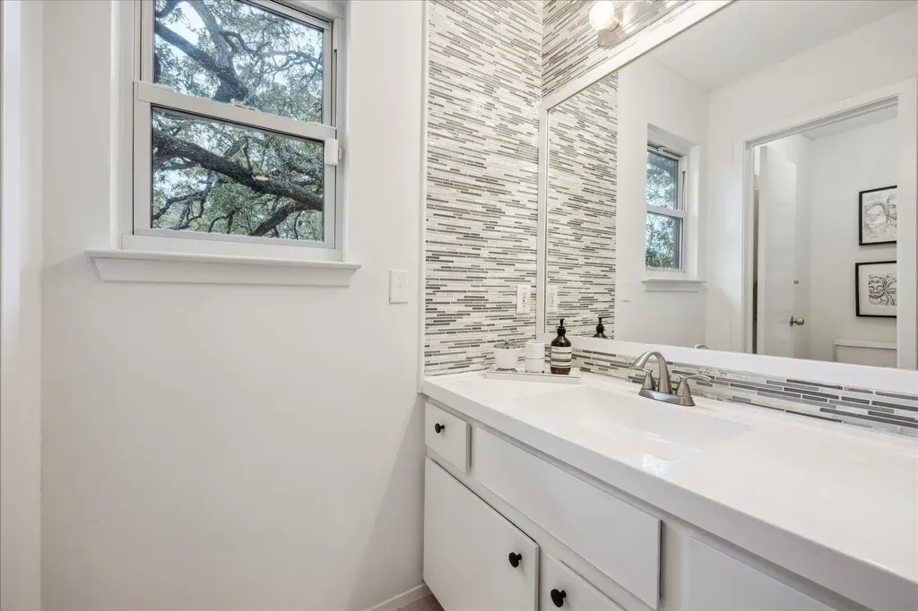 12935 Pegasus Street Austin TX 78727