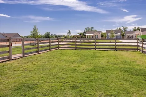 802 S Creek Street Fredericksburg TX 78624