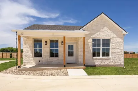 802 S Creek Street Fredericksburg TX 78624