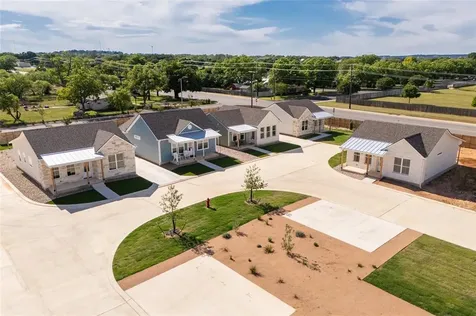 802 S Creek Street Fredericksburg TX 78624