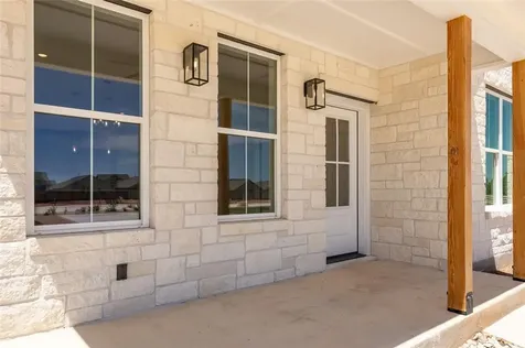 802 S Creek Street Fredericksburg TX 78624