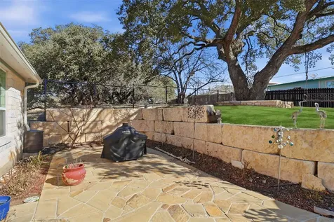 127 Hidden Oaks Drive Kingsland TX 78639