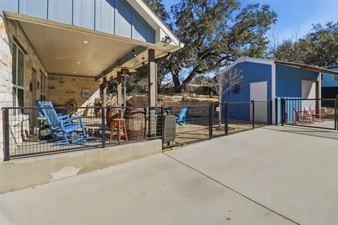 127 Hidden Oaks Drive Kingsland TX 78639