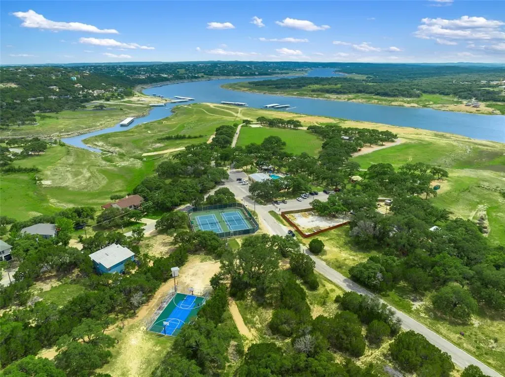 20900 Mohawk Street Lago Vista TX 78645