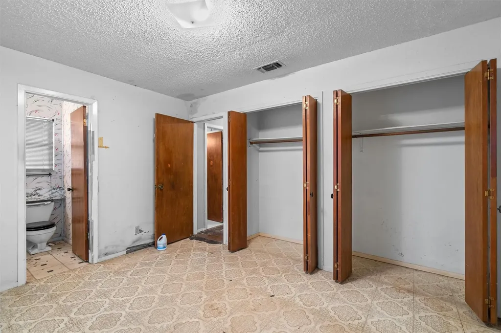 1100 S Trace Drive Austin TX 78745